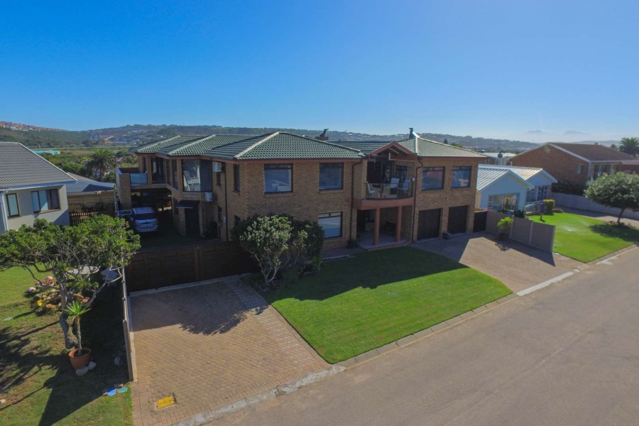 7 Bedroom Property for Sale in Bayview Western Cape